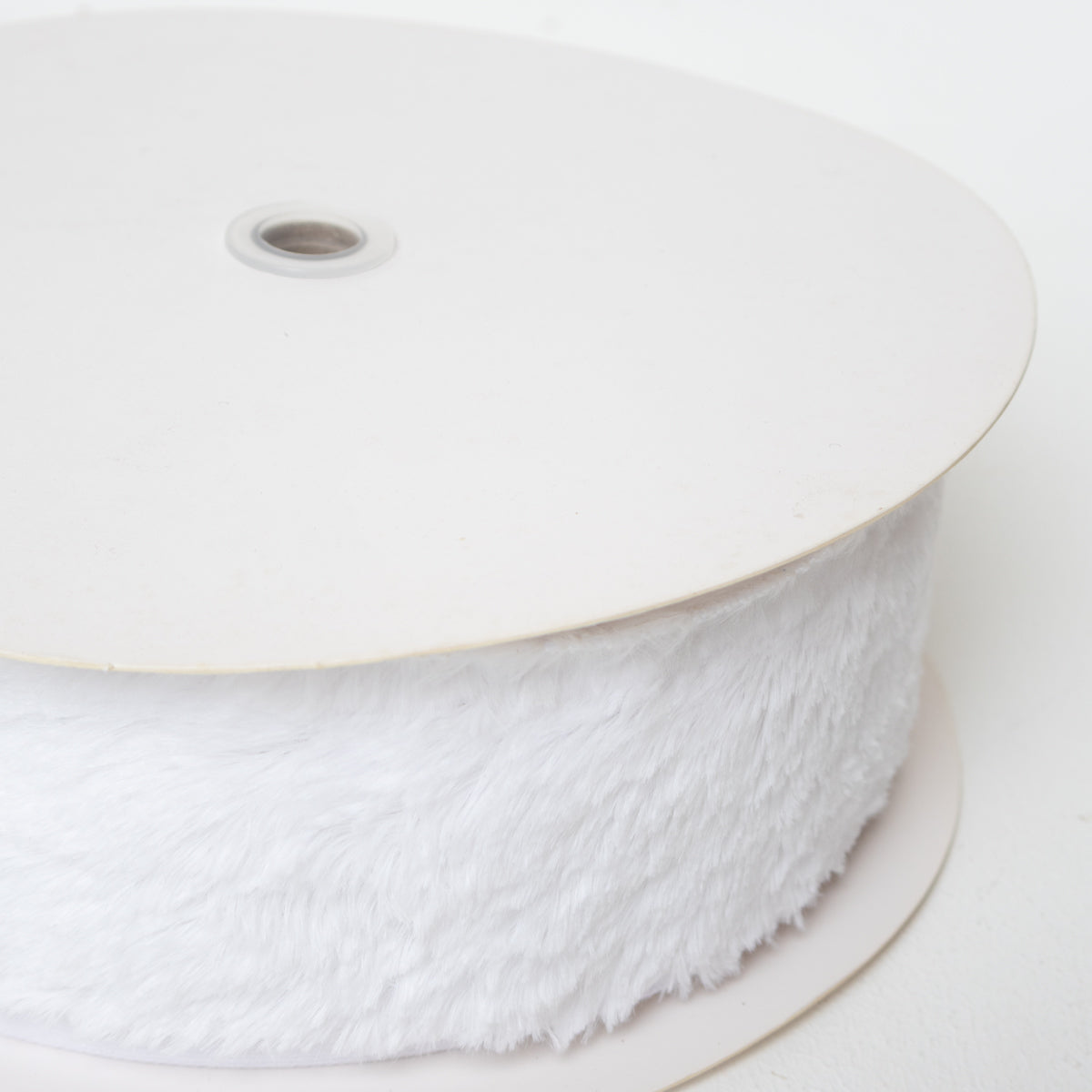 Faux Fur White - Ribbon