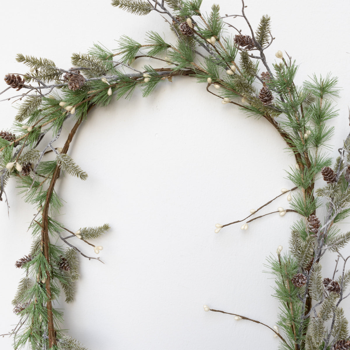 Needle Pine Garland with Pinecones